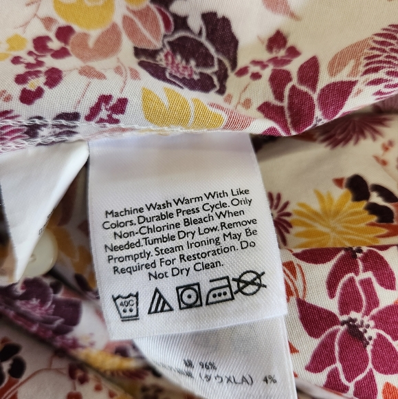 Eddie Bauer Women's Stretch Wrinkle Resitant Button Up Shirt Retro Floral Print - Picture 5 of 6